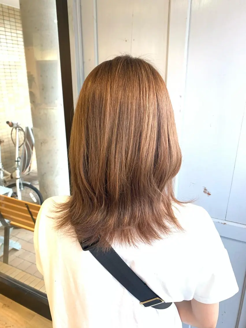 セミロング カラー ベージュカラー ヘアカラー トリートメント ツキダテ ユイのヘアスタイル