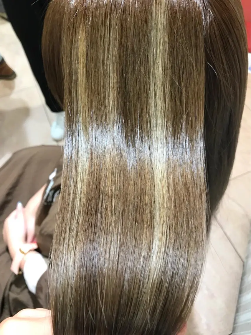 ロング カラー EARTH 越谷店のヘアスタイル