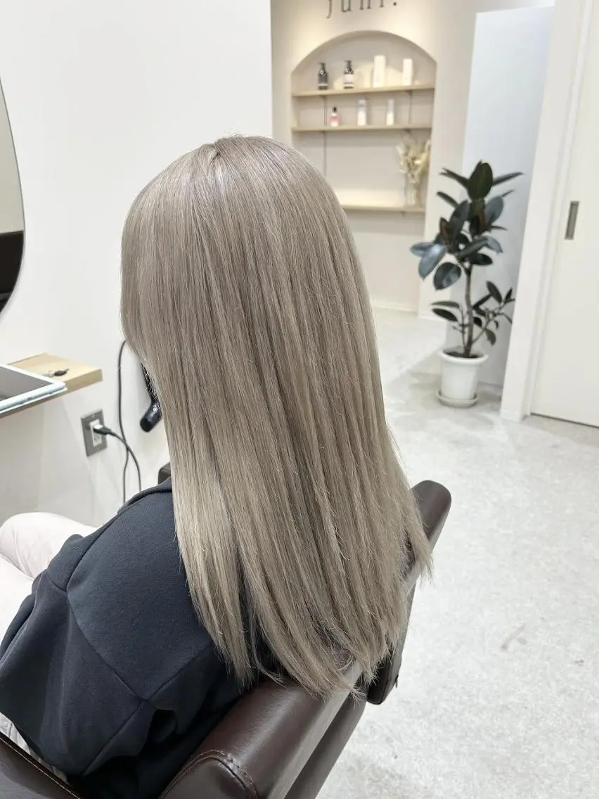 セミロング カラー ✨【公式】 juhl.横浜✨のヘアスタイル