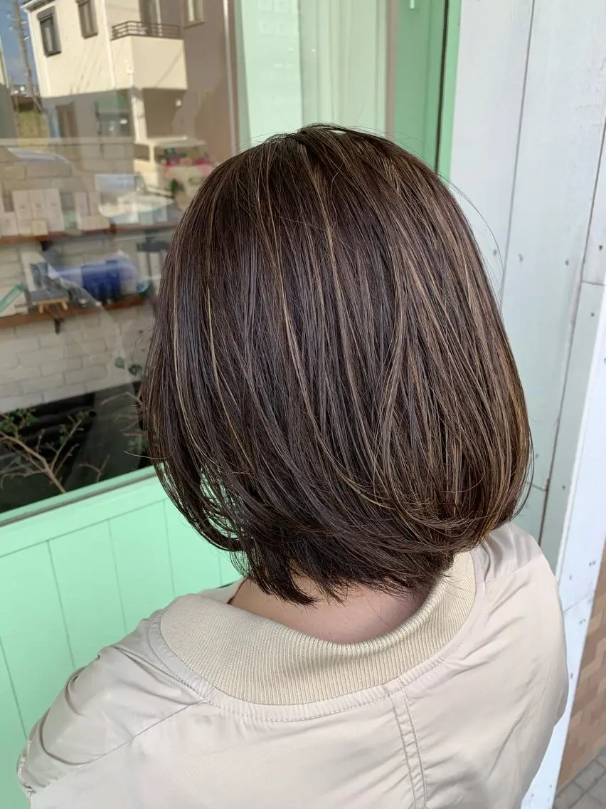 ミディアム カラー ハイライトカラー ボブ ハイライト カット ヘアカラー トリートメント schon 仙台のヘアスタイル