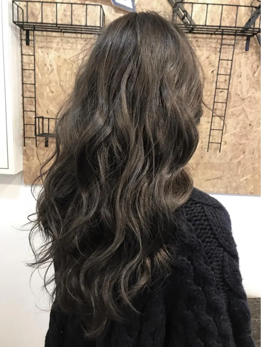 ロング カラー カット ヘアカラー トリートメント LANI hair resortのヘアスタイル