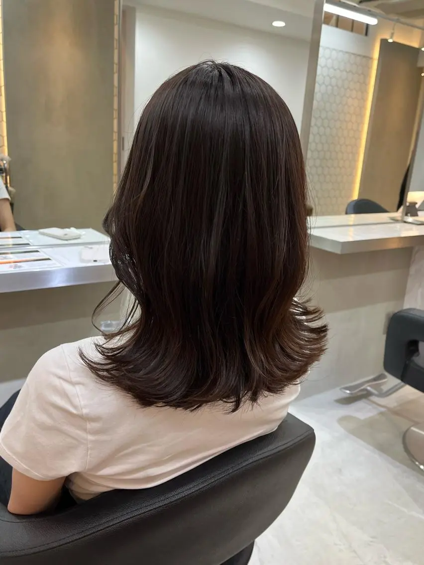 ミディアム Viot 銀座 樋口 桃佳のヘアスタイル