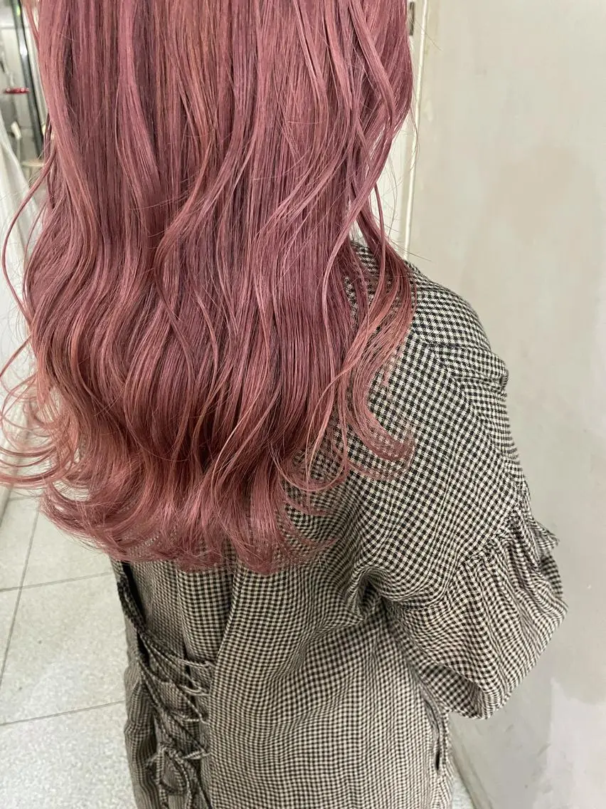 ロング 吉村 夏椰のヘアスタイル