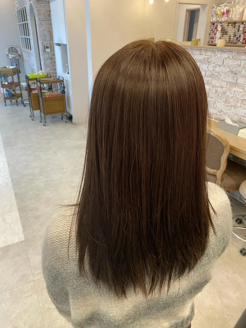 カラー 西郷 友菜のヘアスタイル