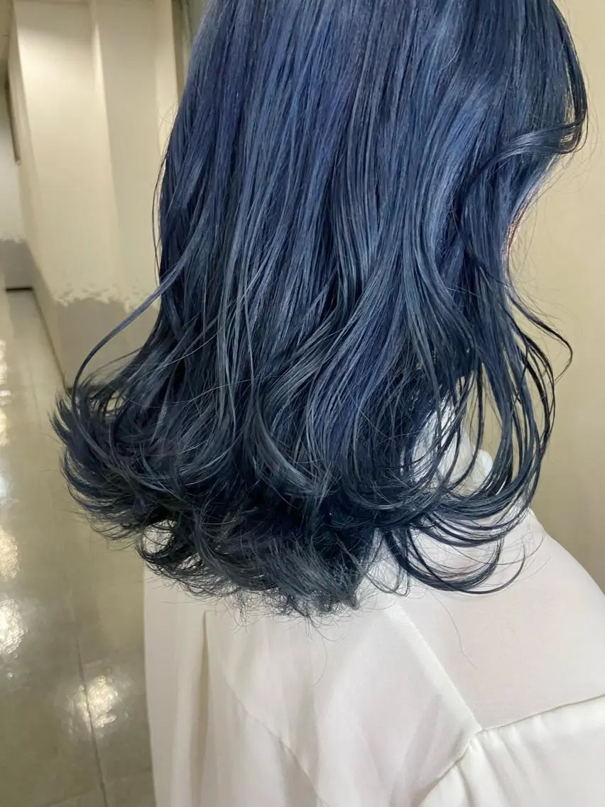 セミロング 吉村 夏椰のヘアスタイル