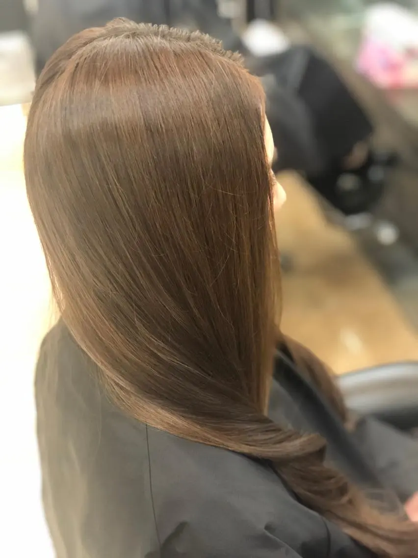 ロング カラー パーマ グレージュ 嶌田 沙紀のヘアスタイル
