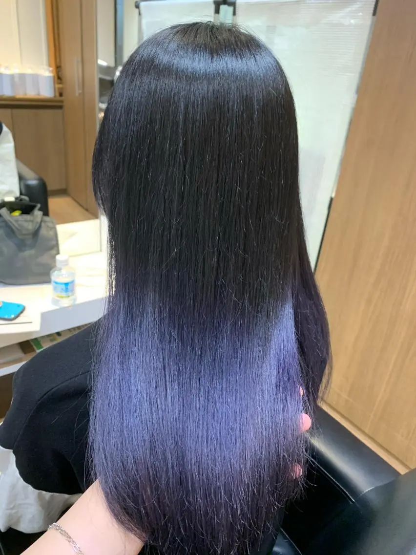 セミロング カラー 薄田 珠美のヘアスタイル