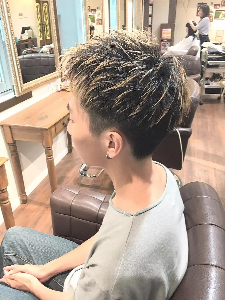ショート カラー ヘアアレンジ メンズ 柔らか垢抜けｶﾗｰと ｶｯﾄ🫧ASUKAのヘアスタイル