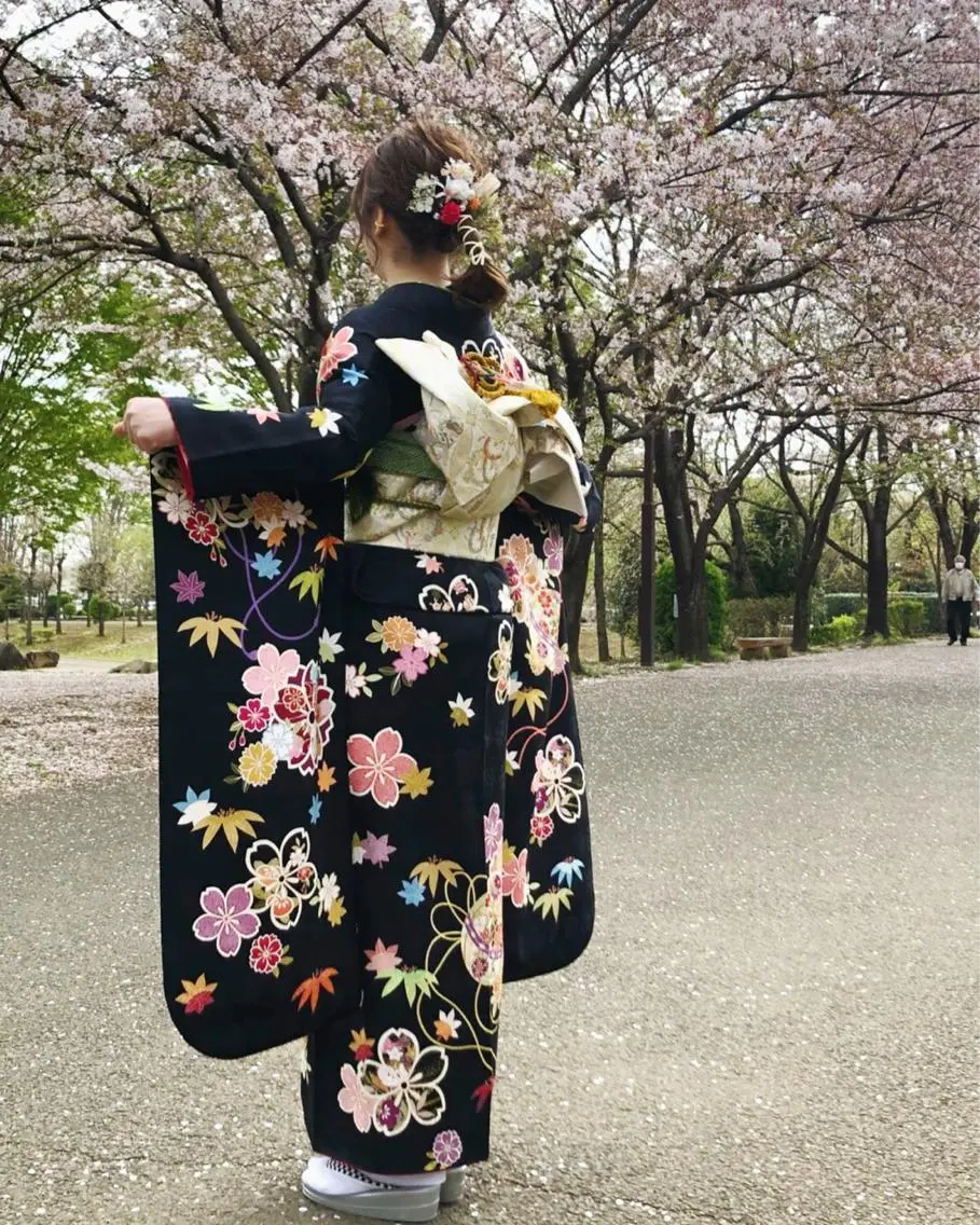 セミロング ヘアアレンジ KANA カナのマツエク・マツパデザイン