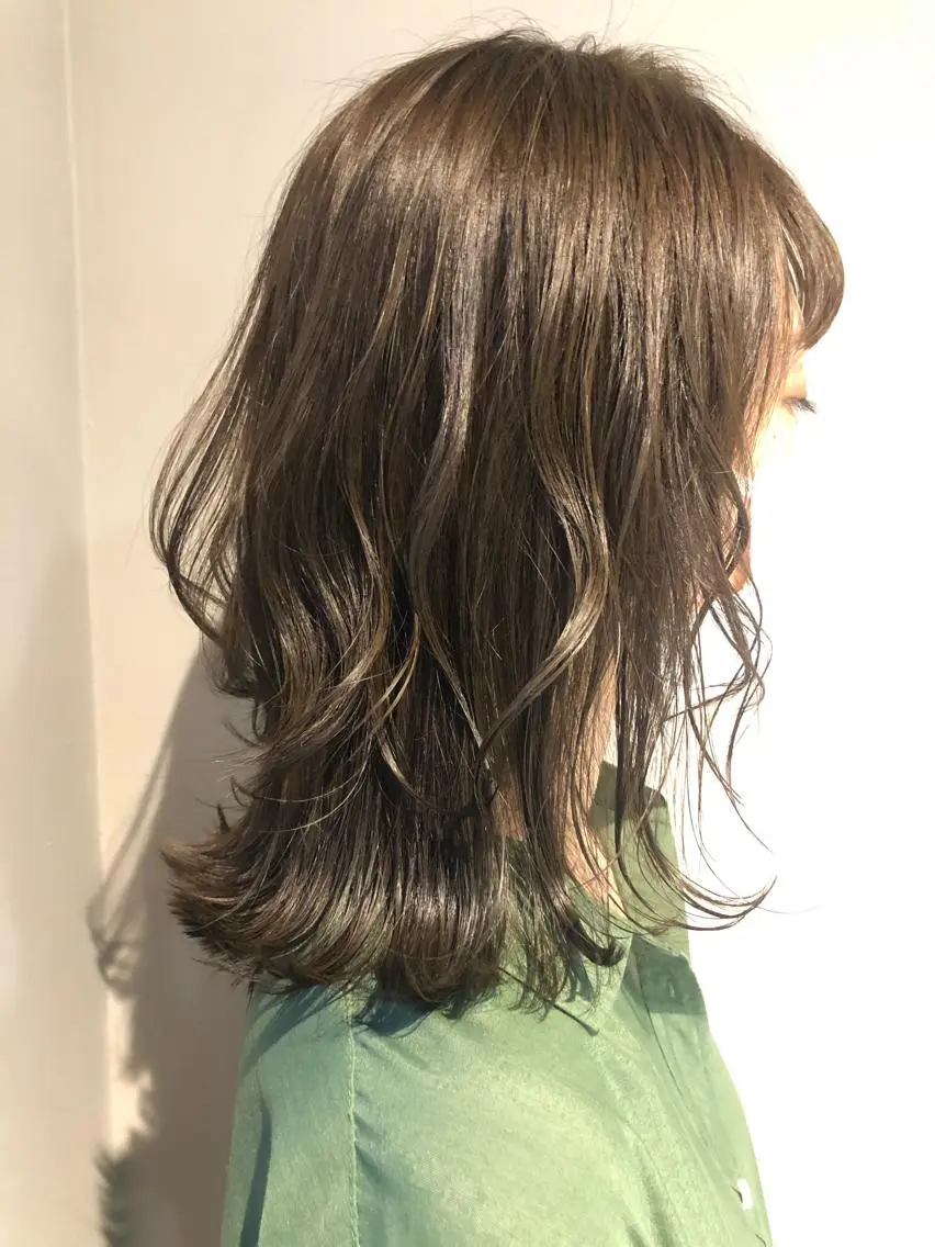 ミディアム カラー 透明感カラー ブリーチ👩‍🦳/ ‪✂︎MANAMIのヘアスタイル