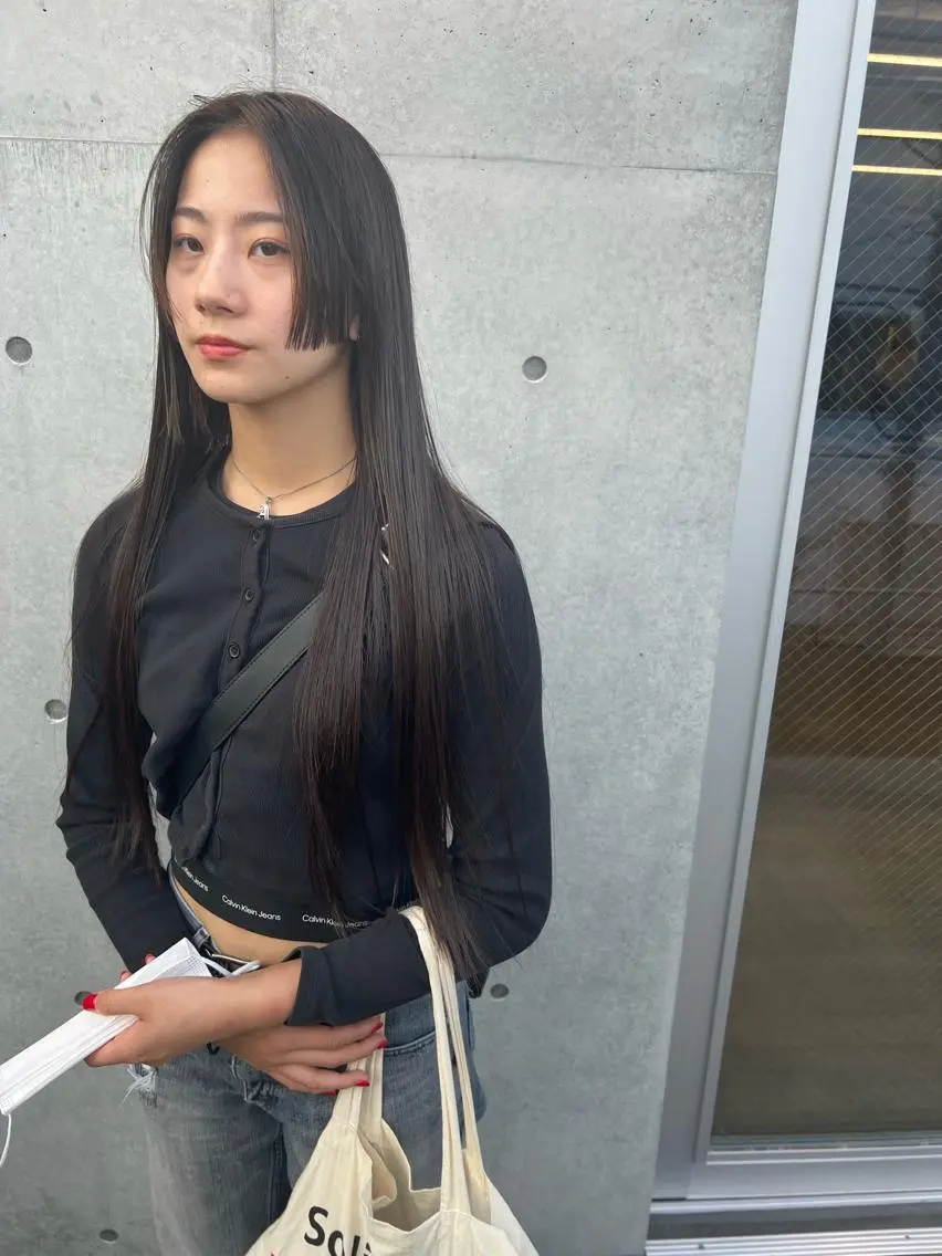 ロング かきあげバング カット ヘアカラー sakoda shunkiのヘアスタイル