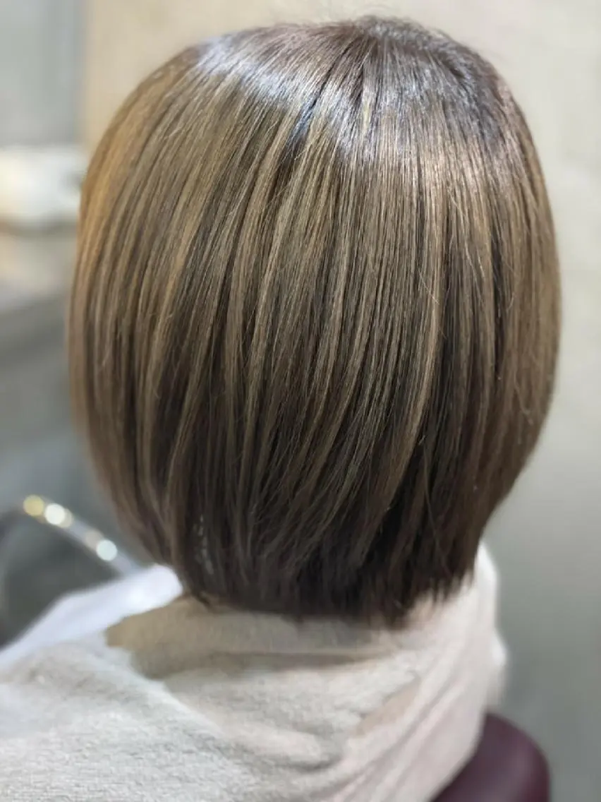 ミディアム 岡田 駿也のヘアスタイル