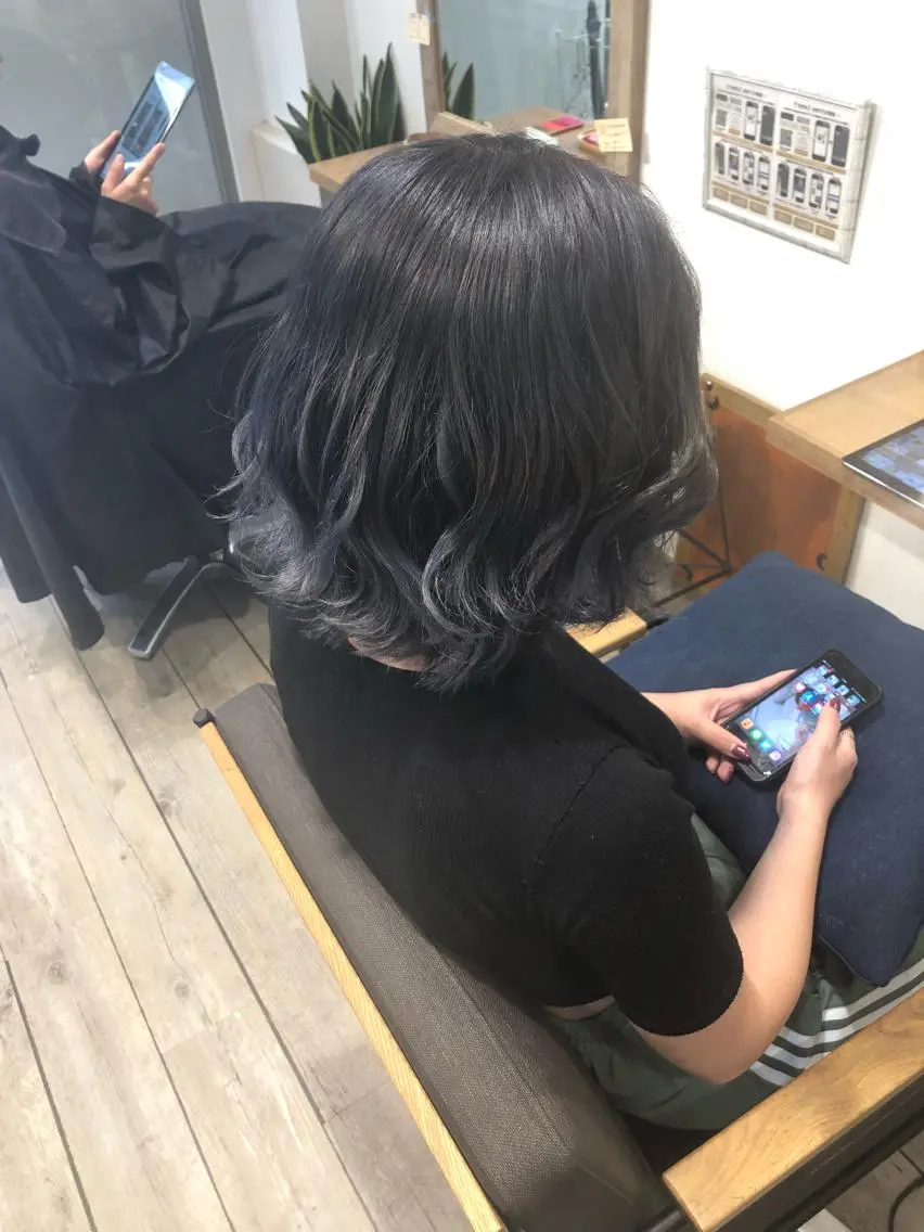 ショート カラー ヘアアレンジ ネイビーカラー 新宿/顔周りカット +レイヤー=しずく♩のヘアスタイル
