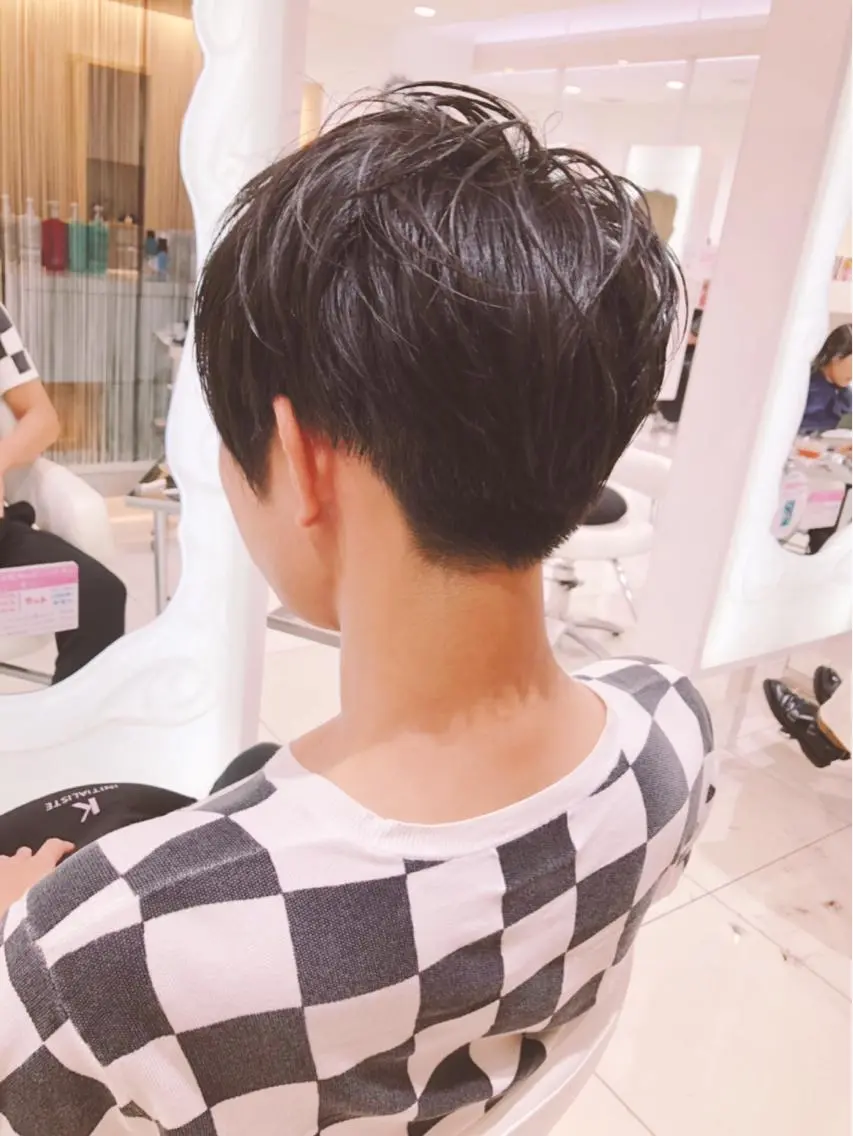 ショート カット 縮毛矯正 トリートメント 上田 篤史のヘアスタイル