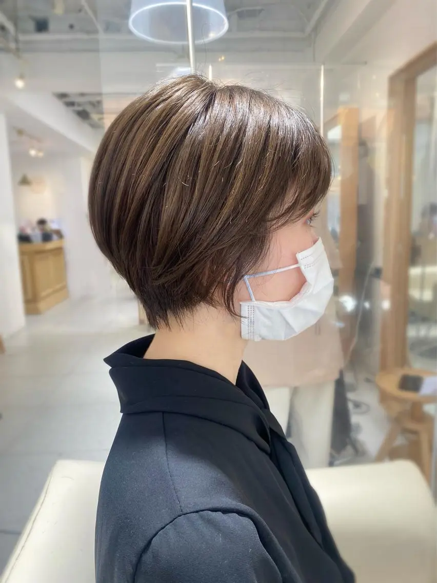 ショート カラー カット ヘアカラー トリートメント 安永 涼のヘアスタイル