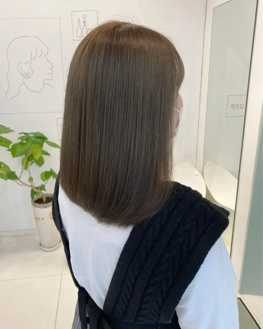 セミロング カラー 栄/平日限定✨ REIRIのヘアスタイル