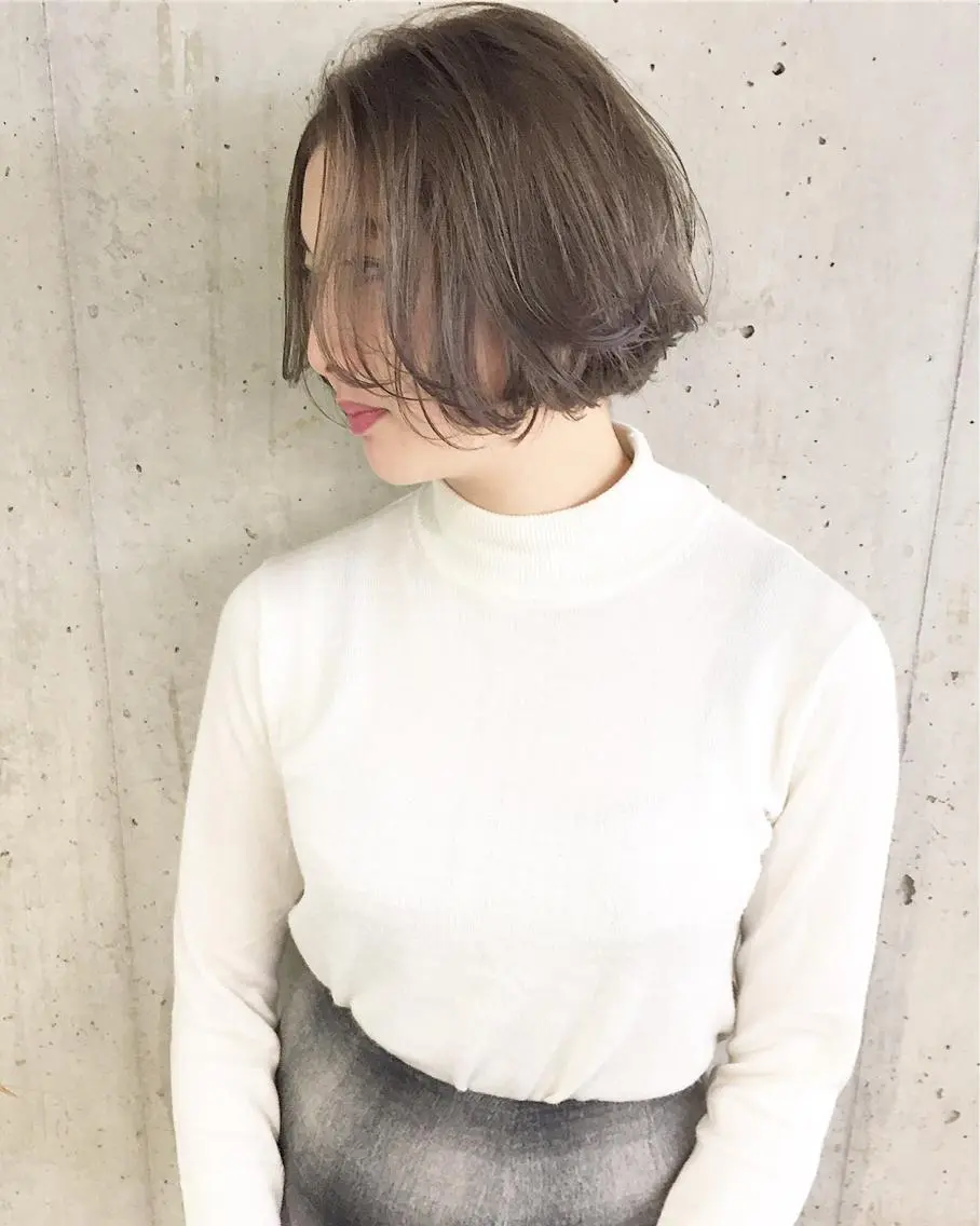 ショート カラー パーマ ヘアアレンジ メンズ キッズ ネイル マツエク・マツパ ショートボブ メンズブリーチ アッシュ アッシュグレー アッシュグレージュ 顔まわりレイヤー× 韓国ヘアオタベシンヤのヘアスタイル