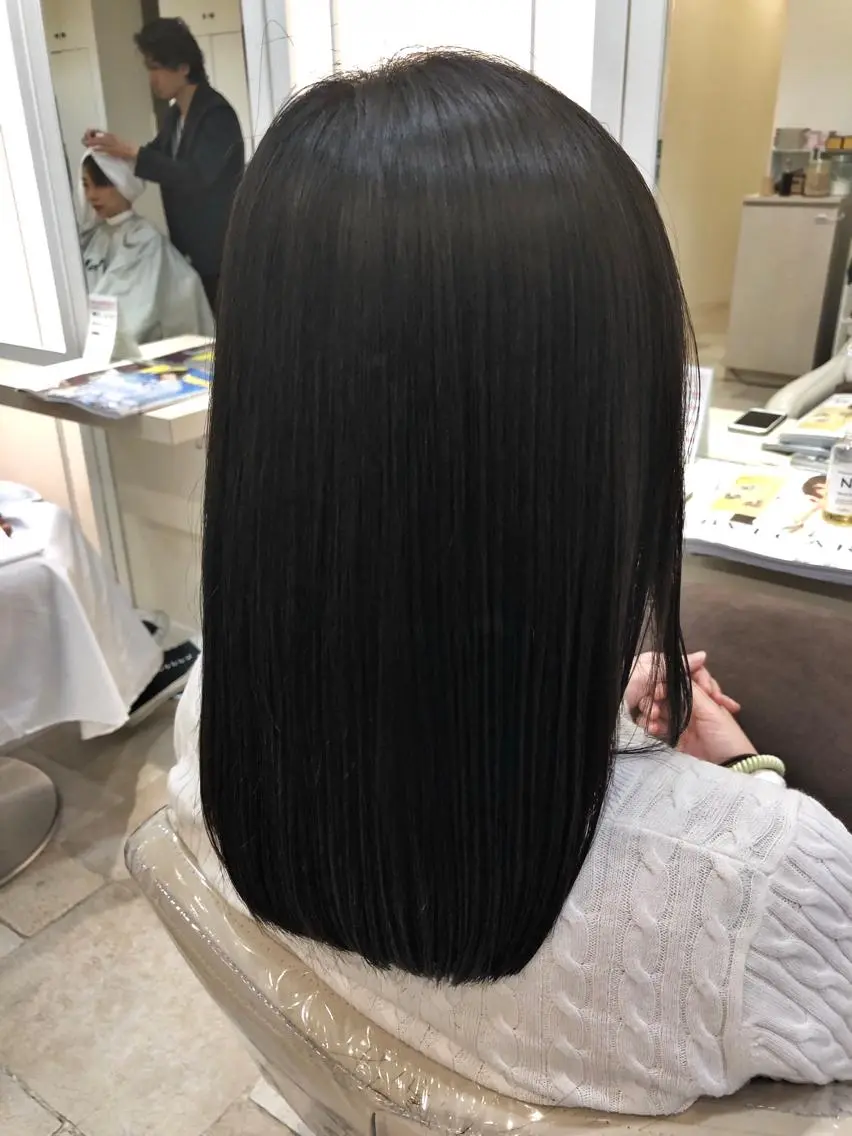 セミロング パーマ 髪質改善 縮毛矯正 カット 縮毛矯正 トリートメント 須賀 一美のヘアスタイル