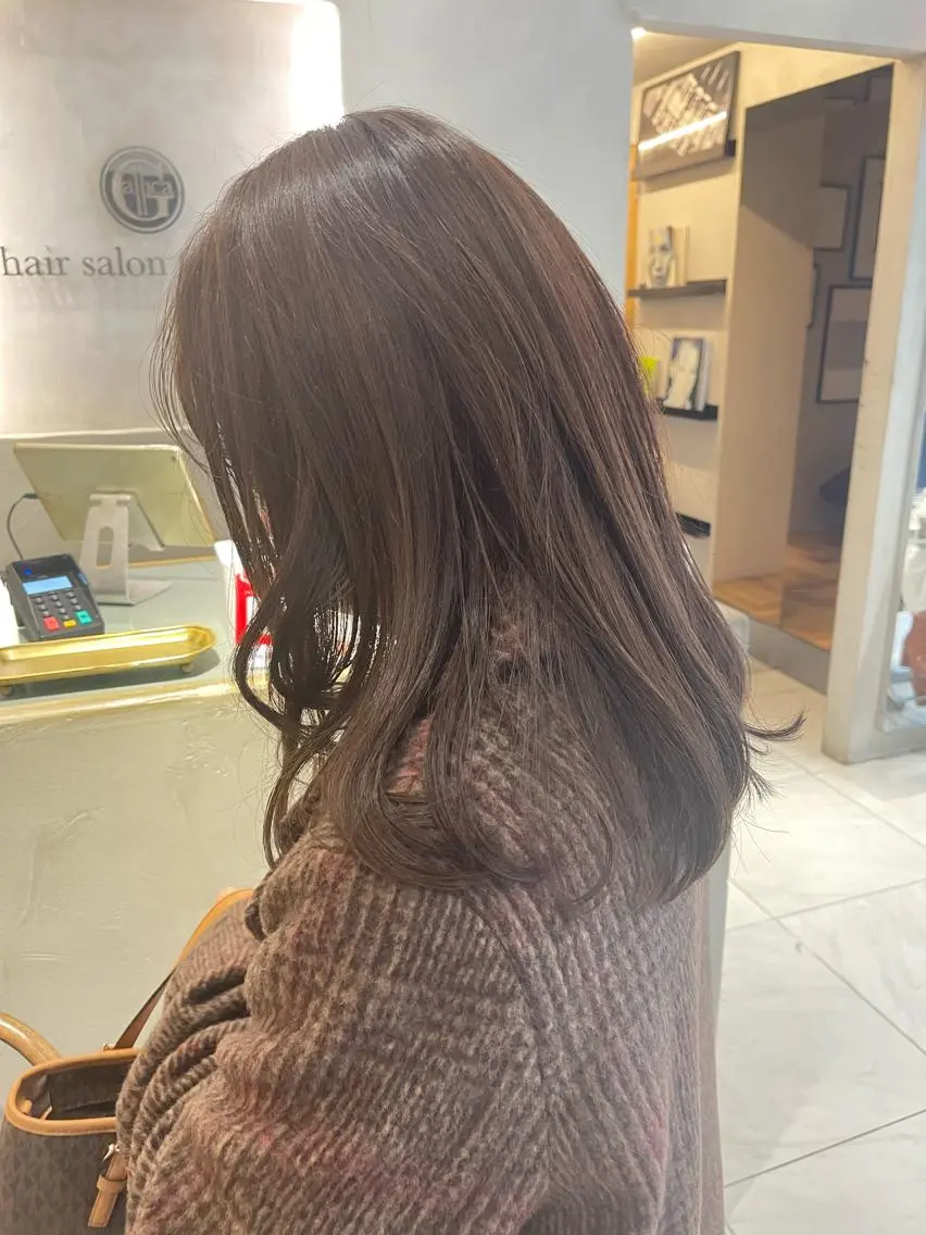 セミロング カラー ベージュカラー 透明感/レイヤー スタイル🤎mamiのヘアスタイル