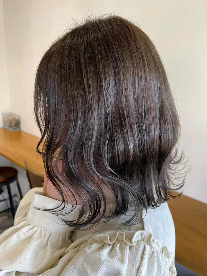 ミディアム カラー ヘアアレンジ グレージュ ヘアカラー トリートメント ヘアセット 金子 廉のヘアスタイル
