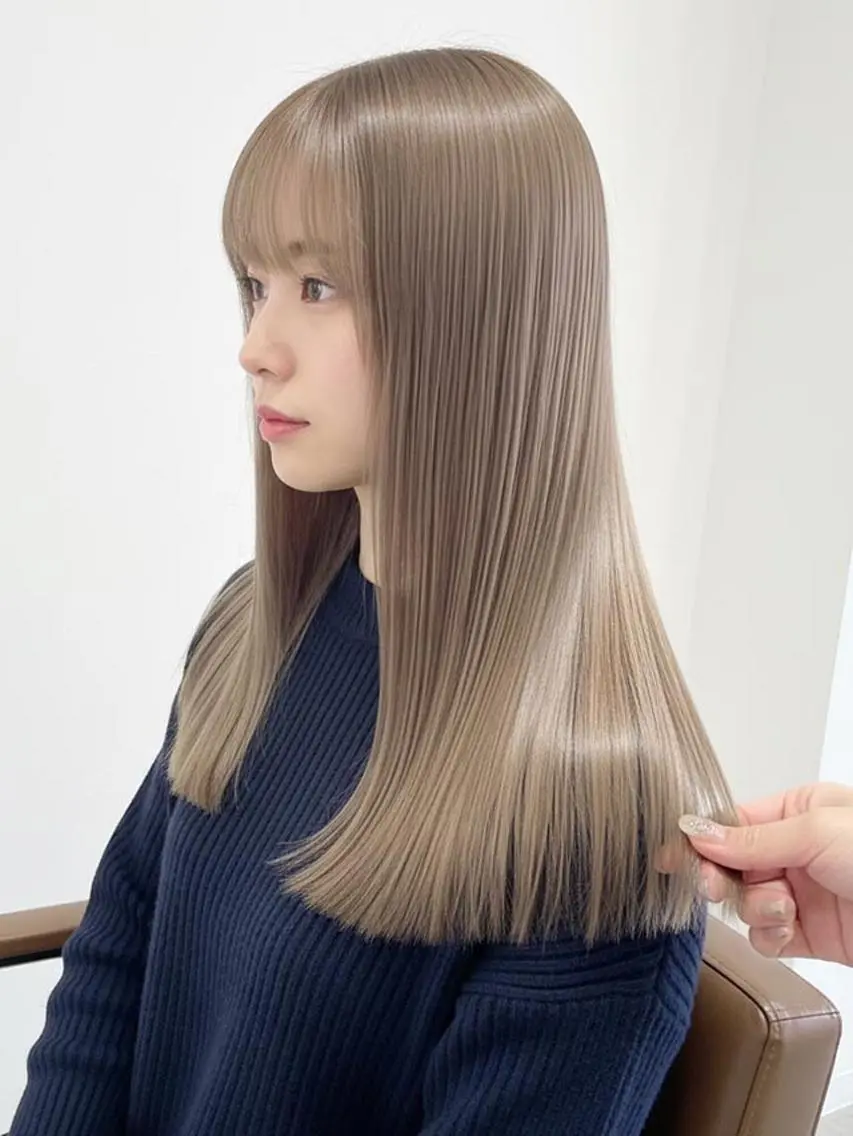 ロング 近江琉奈☆透明感カラ ー☆髪質改善☆のヘアスタイル