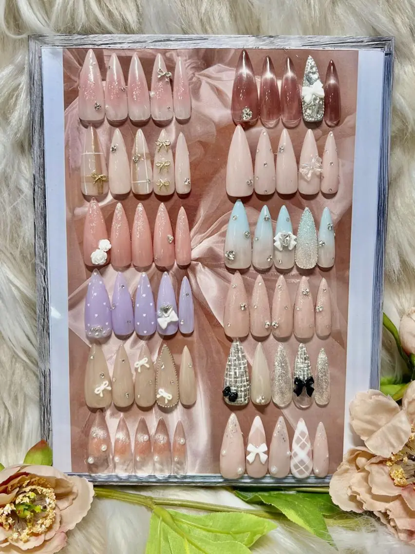 ネイル ボルドー 長さ出し フラワーネイル フレンチネイル ジェルネイル ハンドネイル Nail&eye Belire 新宿のネイルデザイン