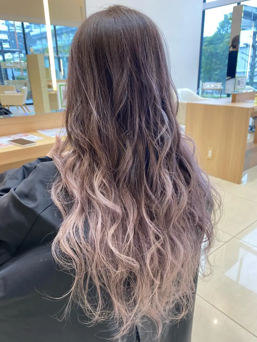 ロング カラー ベージュカラー グラデーションカラー ハイトーンカラー ピンクカラー ピンクベージュ ヘアカラー トリートメント プルエクステ/透明感 カラー✨KAZUKIのヘアスタイル