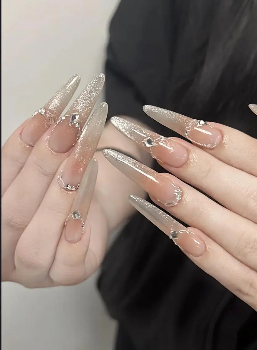 ネイル ネイルチップ ハンドネイル Molly _nailのネイルデザイン