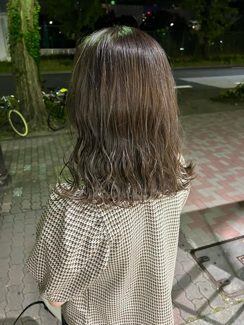 ミディアム カラー 舟橋耀/ブリーチカラ ー/レイヤーカットのヘアスタイル