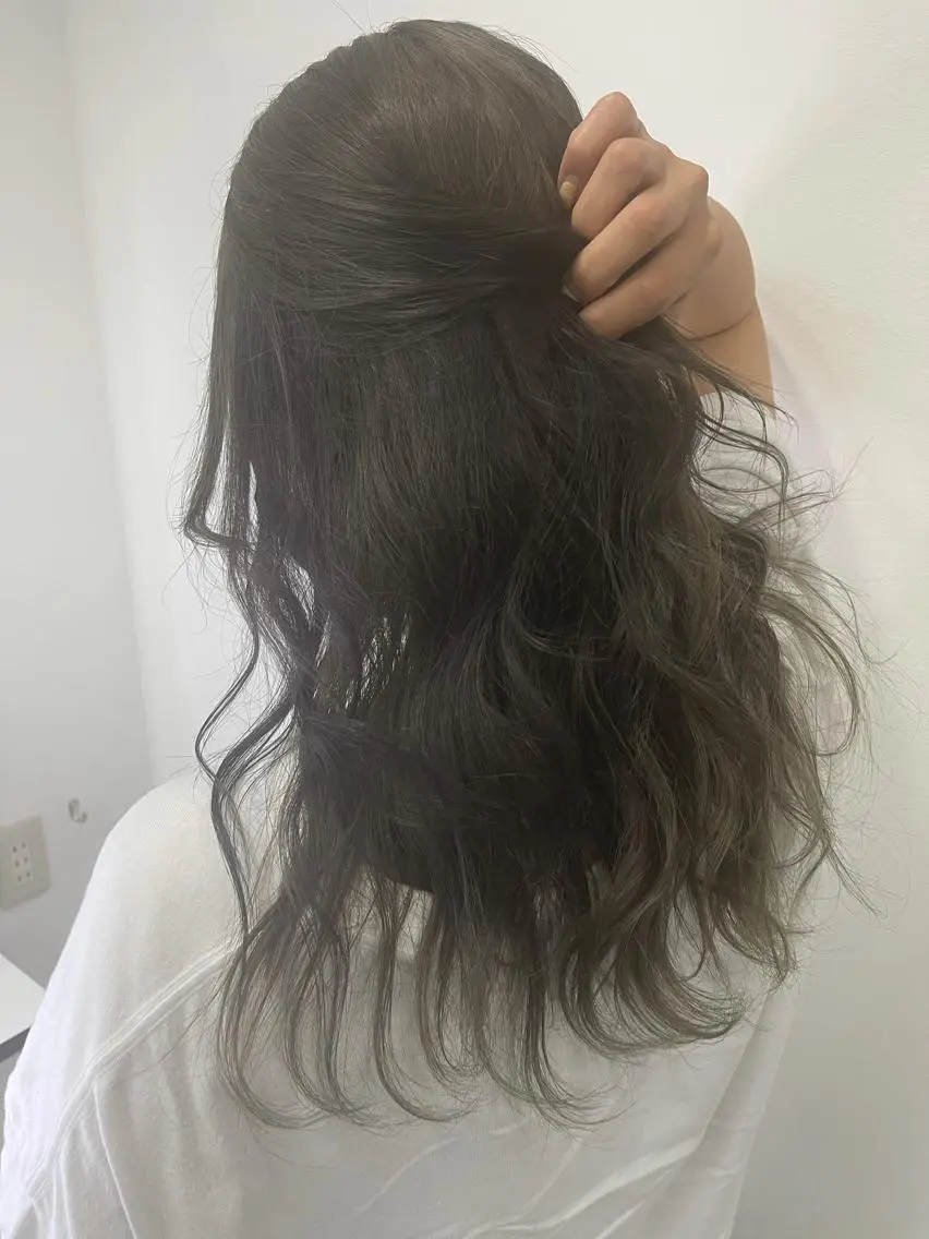 セミロング カラー グレージュ ヘアカラー トリートメント emi/髪質改善/ 韓国風/艶カラーのヘアスタイル