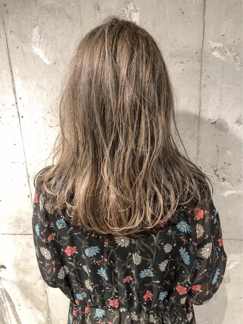 ロング カラー レイヤーカット 韓国ヘアayameのヘアスタイル