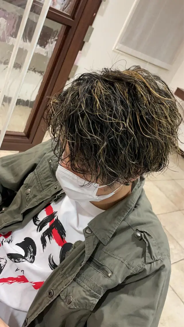 メンズ メンズハイライト 吉田 桃夏のヘアスタイル