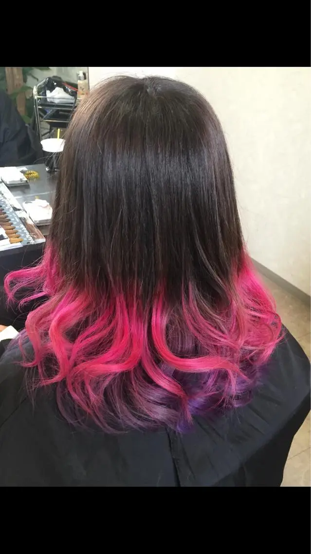 セミロング カラー グラデーションカラー インナーカラー ピンクカラー 💓シールエクステ ルミエールのヘアスタイル