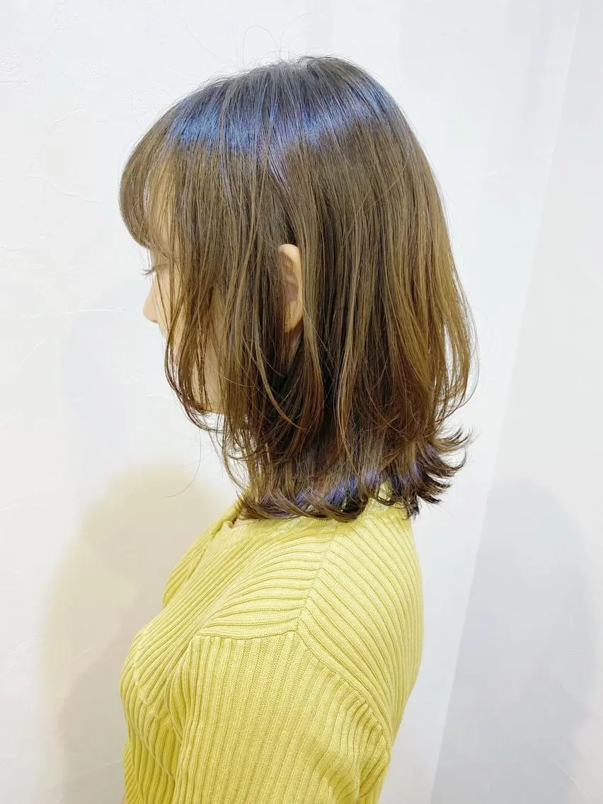 ミディアム カラー レイヤーカット ミディアムヘア🌼 さきのヘアスタイル