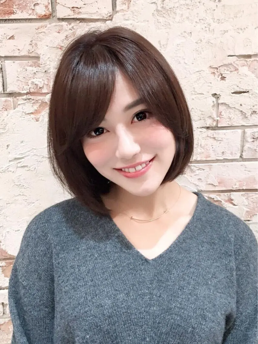 ミディアム トリートメント 山本翔一郎 韓国顔周りレイヤーのヘアスタイル