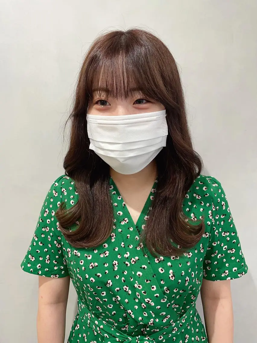 セミロング 韓国風ヘア レイヤーカット ❤︎︎韓国ヘア❤︎︎ 𝑺𝒉𝒊𝒉𝒐のヘアスタイル