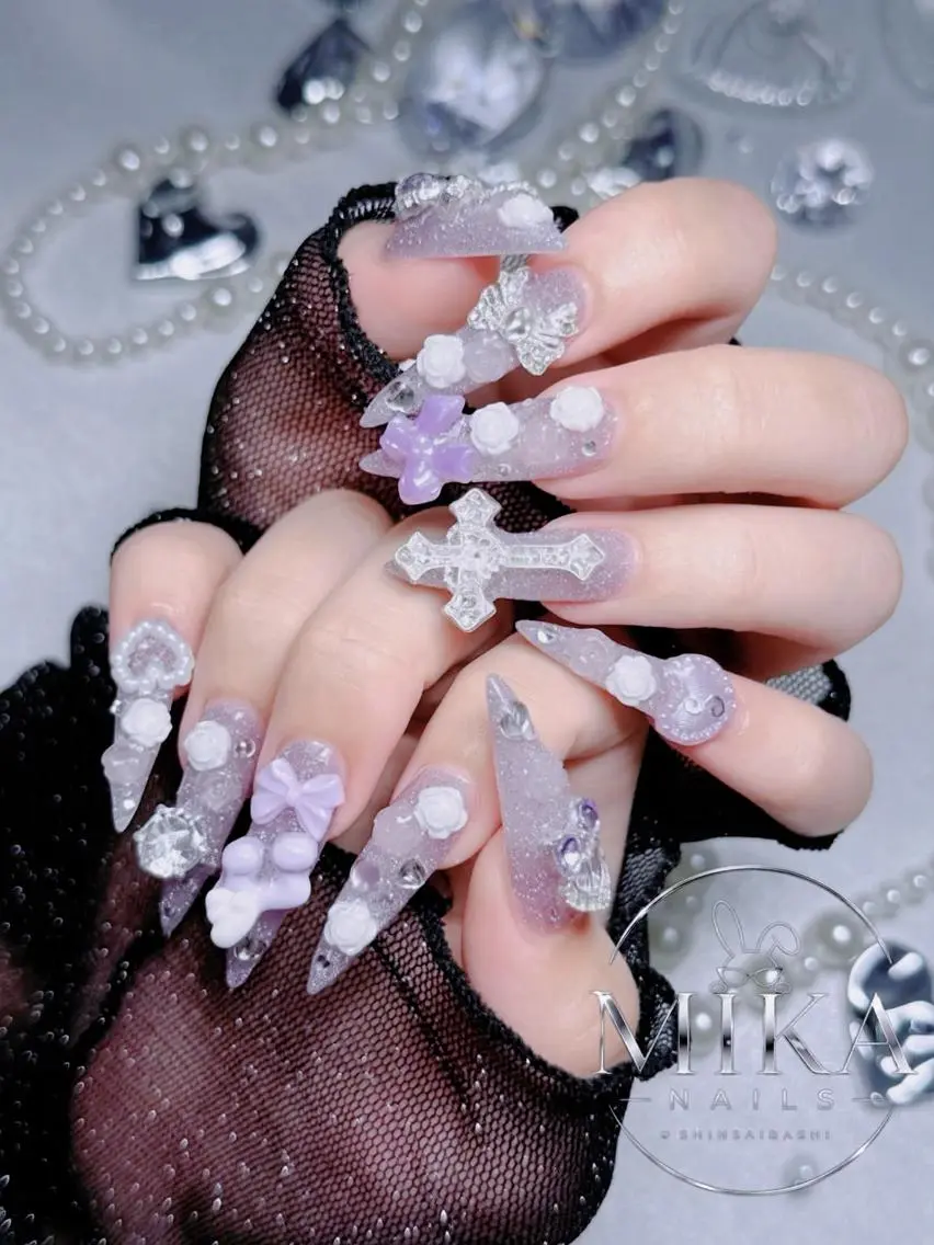 ネイル アートネイル チークネイル ドット フットネイル フレンチネイル ハンドネイル Mika Nailsのネイルデザイン