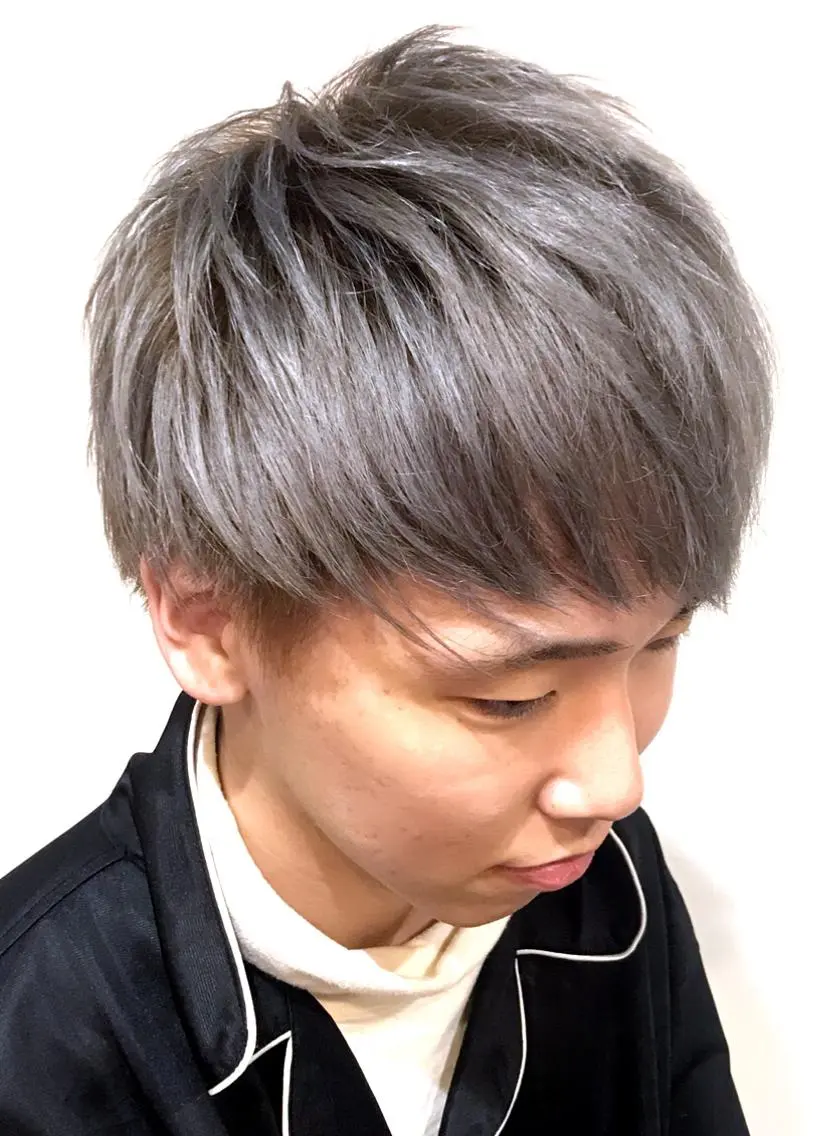 ショート カラー メンズ メンズブリーチ ブリーチ ダブルカラー メンズヘア特化 崎田 成人のヘアスタイル