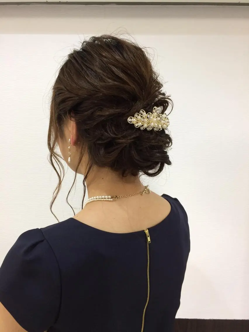 ロング カラー ヘアアレンジ ハイトーン Arphyのヘアスタイル