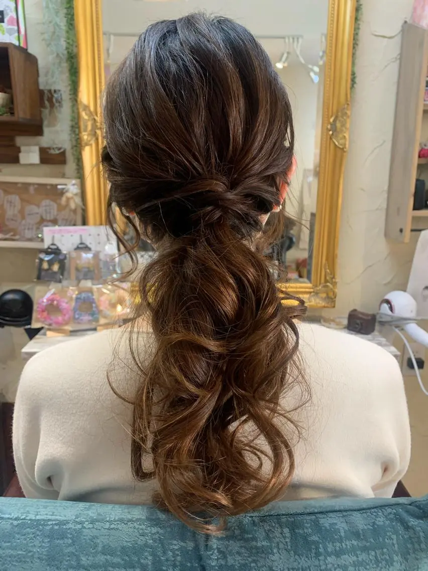 ロング ヘアセット 林 友美のヘアスタイル