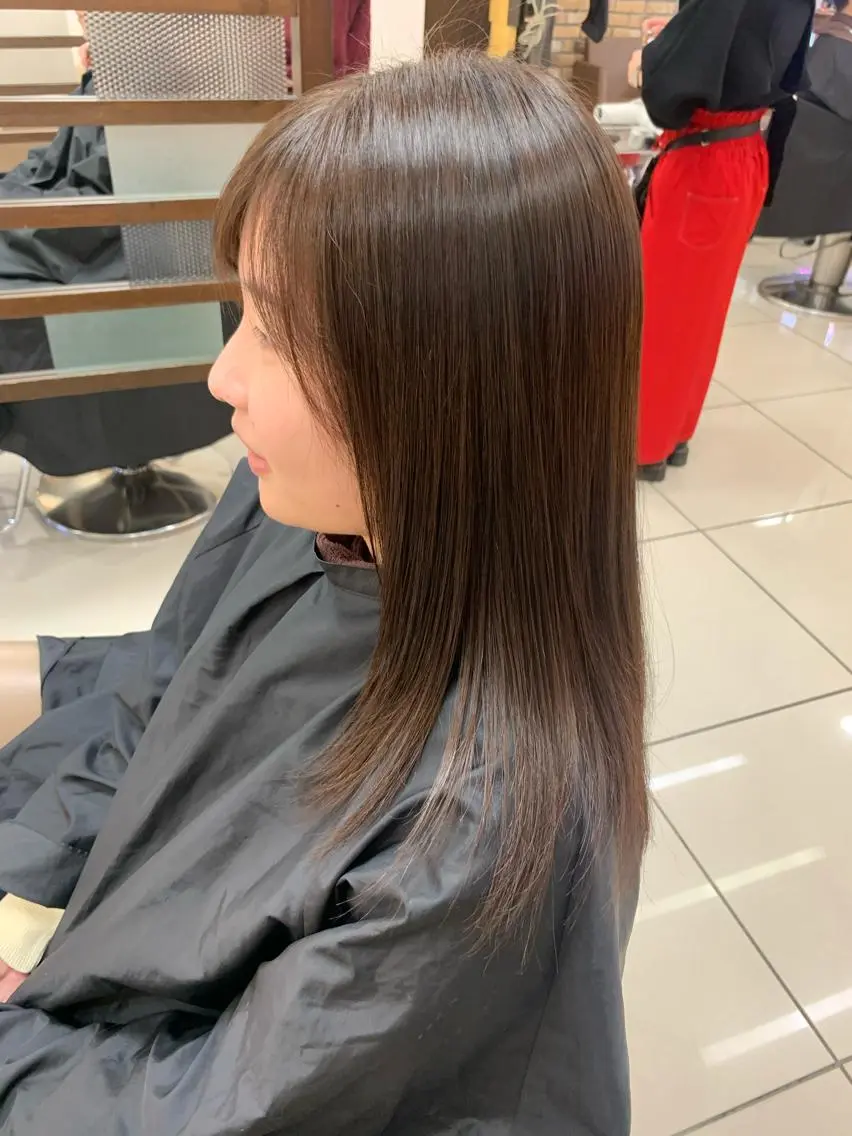 セミロング カラー 羽エクステ🪽 🤍まき🤍のヘアスタイル