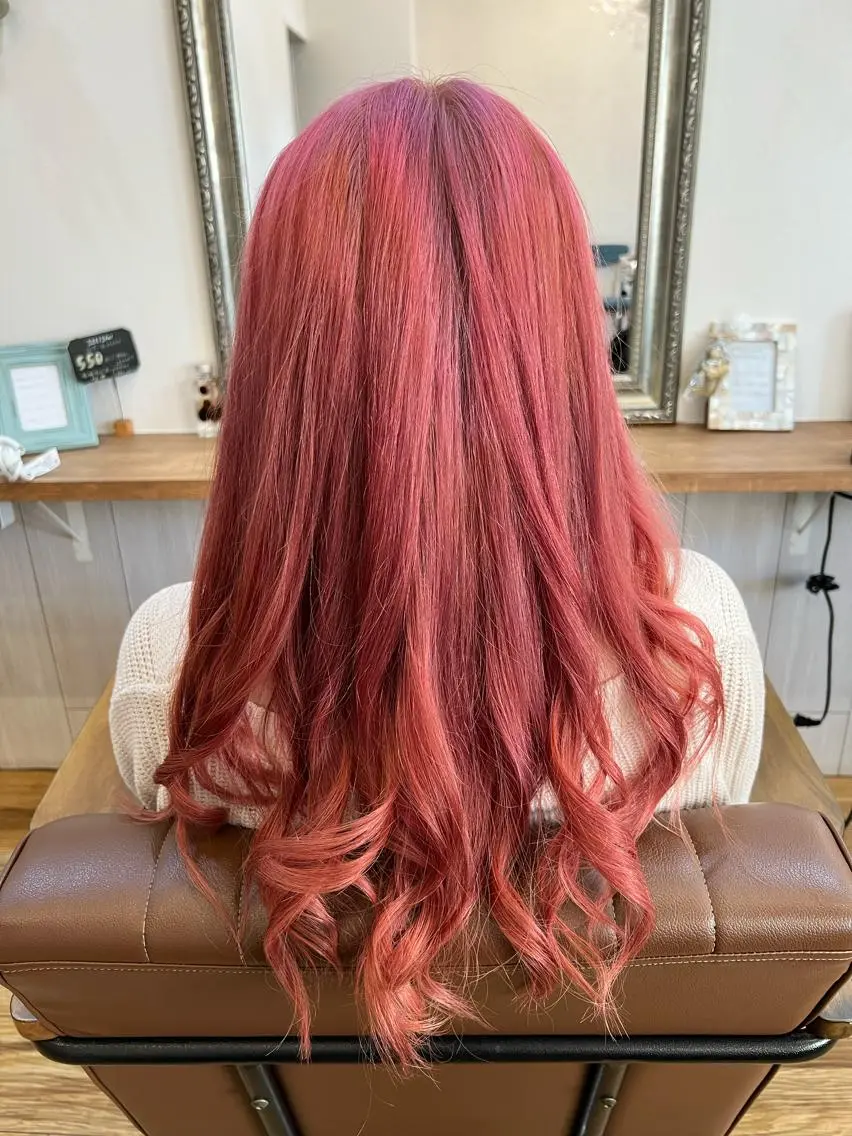 ロング カラー ピンクカラー 🐰ハイトーンカラー 畠山　渡🐰のヘアスタイル