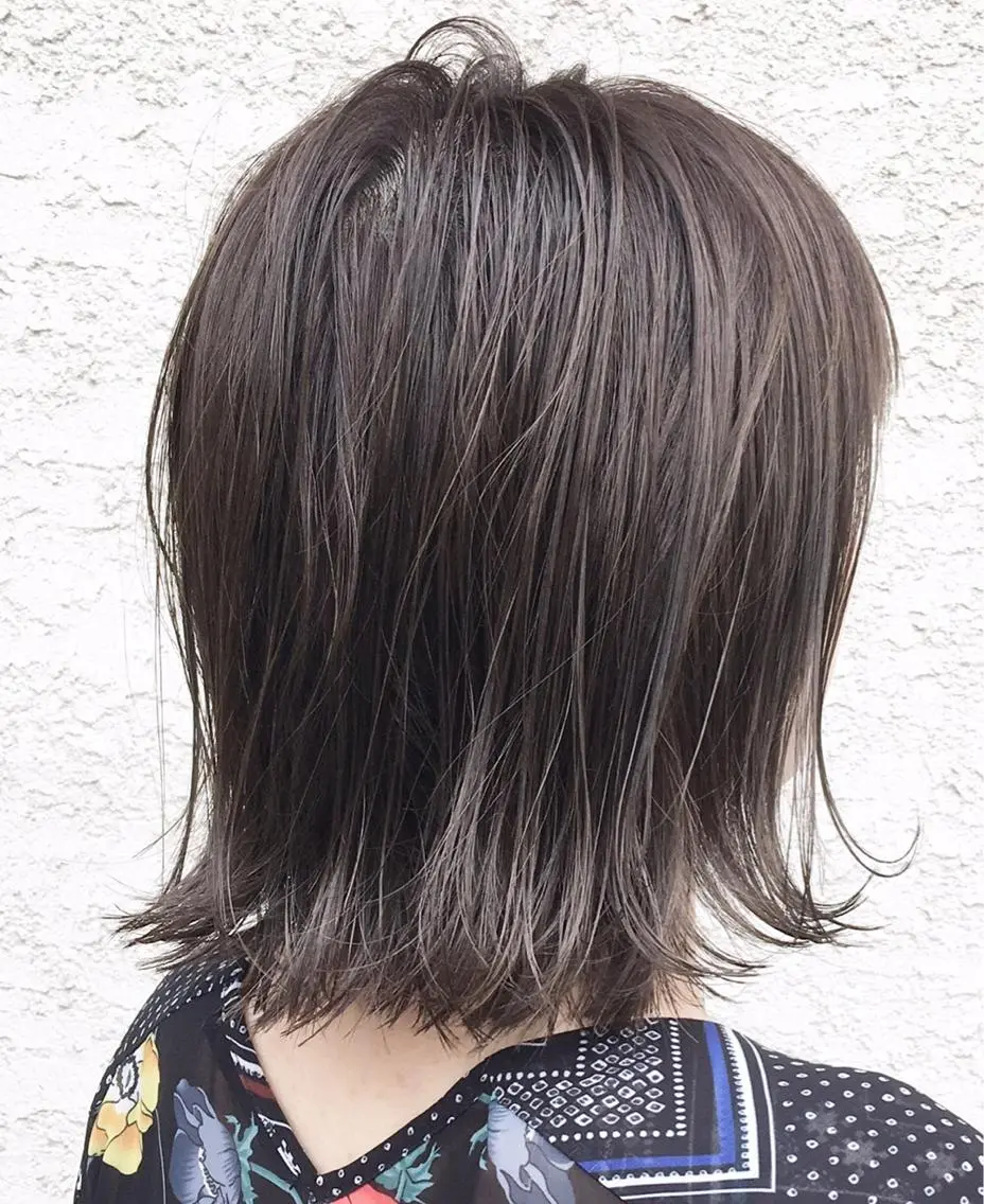 ミディアム カラー ダークグレー ダークグレージュ グレージュ ヘアカラー トリートメント 酸性縮毛矯正🧴韓国 レイヤー/髪質改善のヘアスタイル