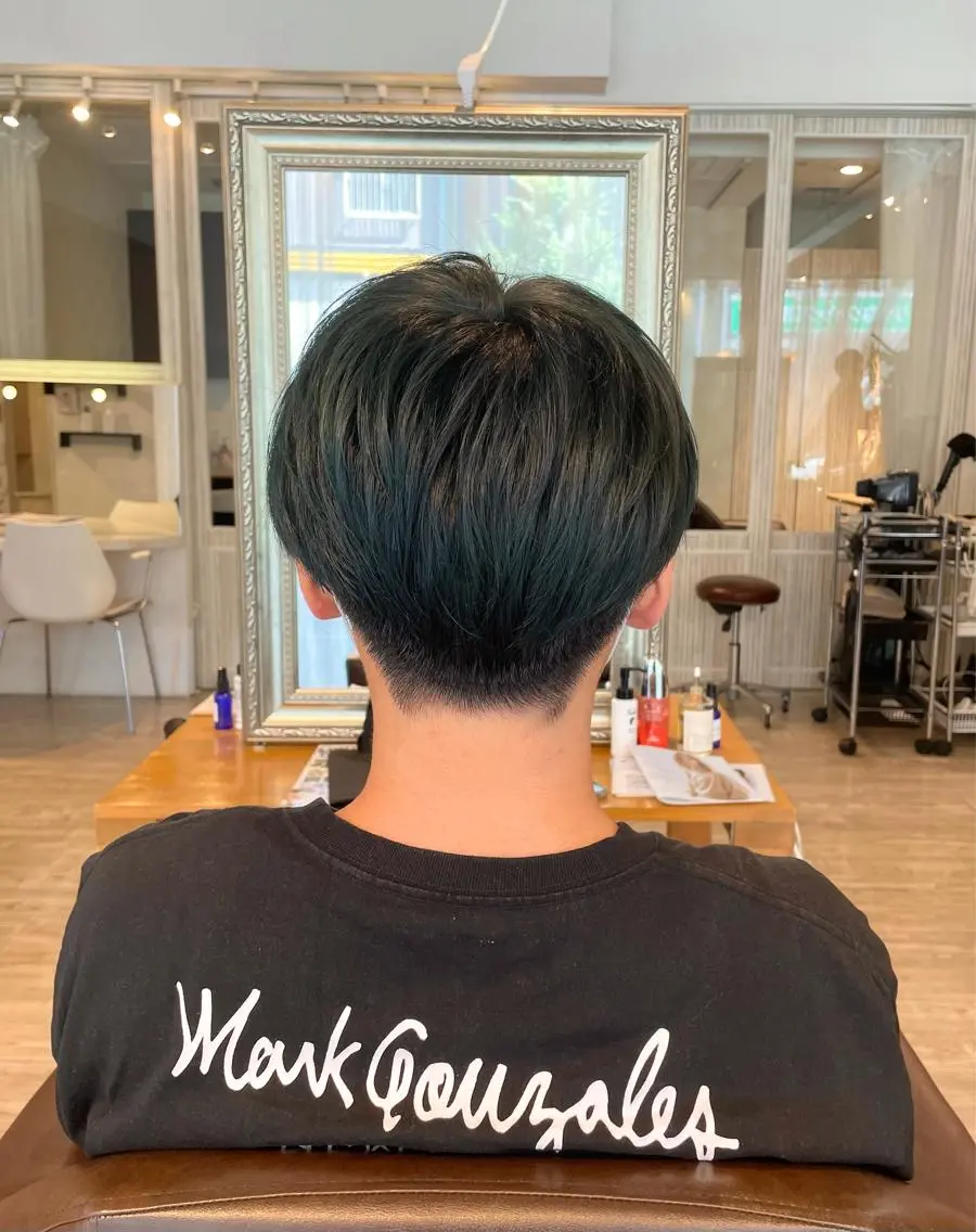 カラー メンズ 千野 優由のヘアスタイル
