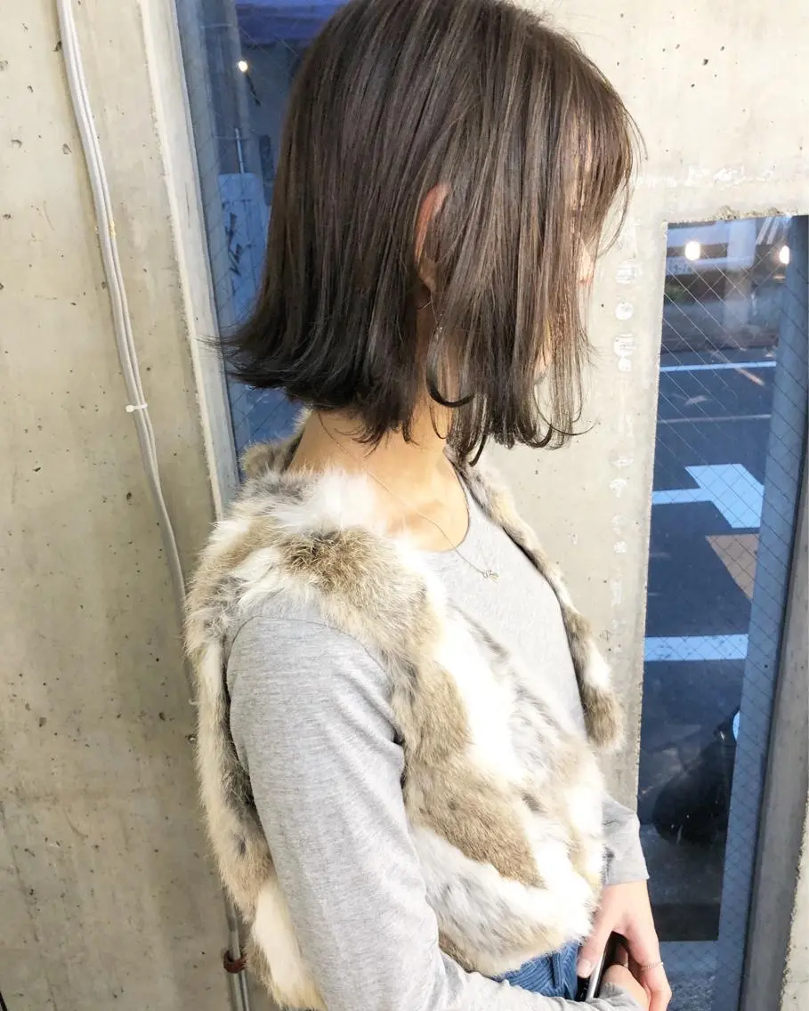 ショート カラー パーマ ヘアアレンジ メンズ キッズ ネイル マツエク・マツパ アッシュ 透明感カラー ショートヘア ショートネイル カット ヘアカラー トリートメント 顔まわりレイヤー× 韓国ヘアオタベシンヤのヘアスタイル