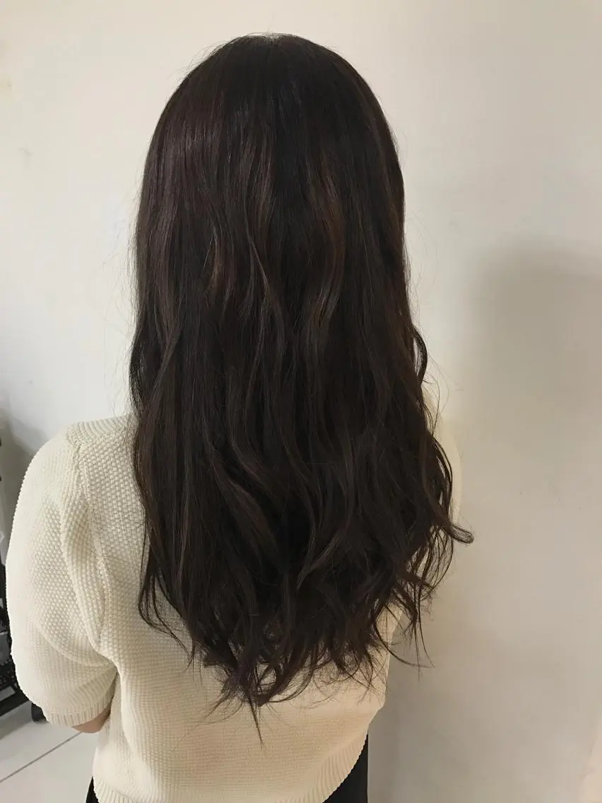 ロング カラー ハイライトカラー ハイライト 【暖色カラー特化】 中山由梨のヘアスタイル