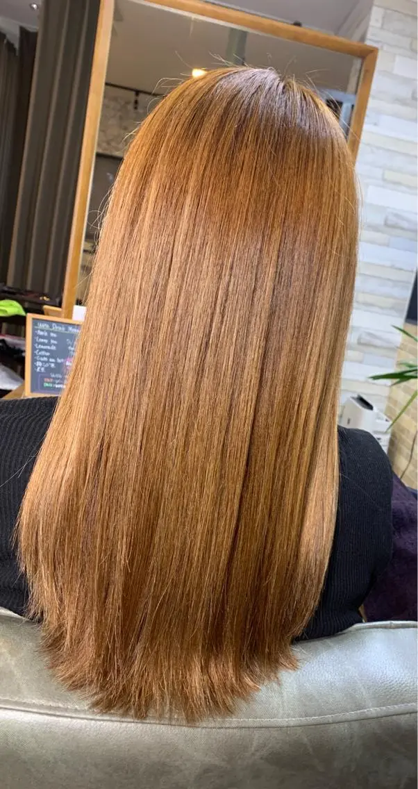 セミロング Lilly 中谷友里のヘアスタイル