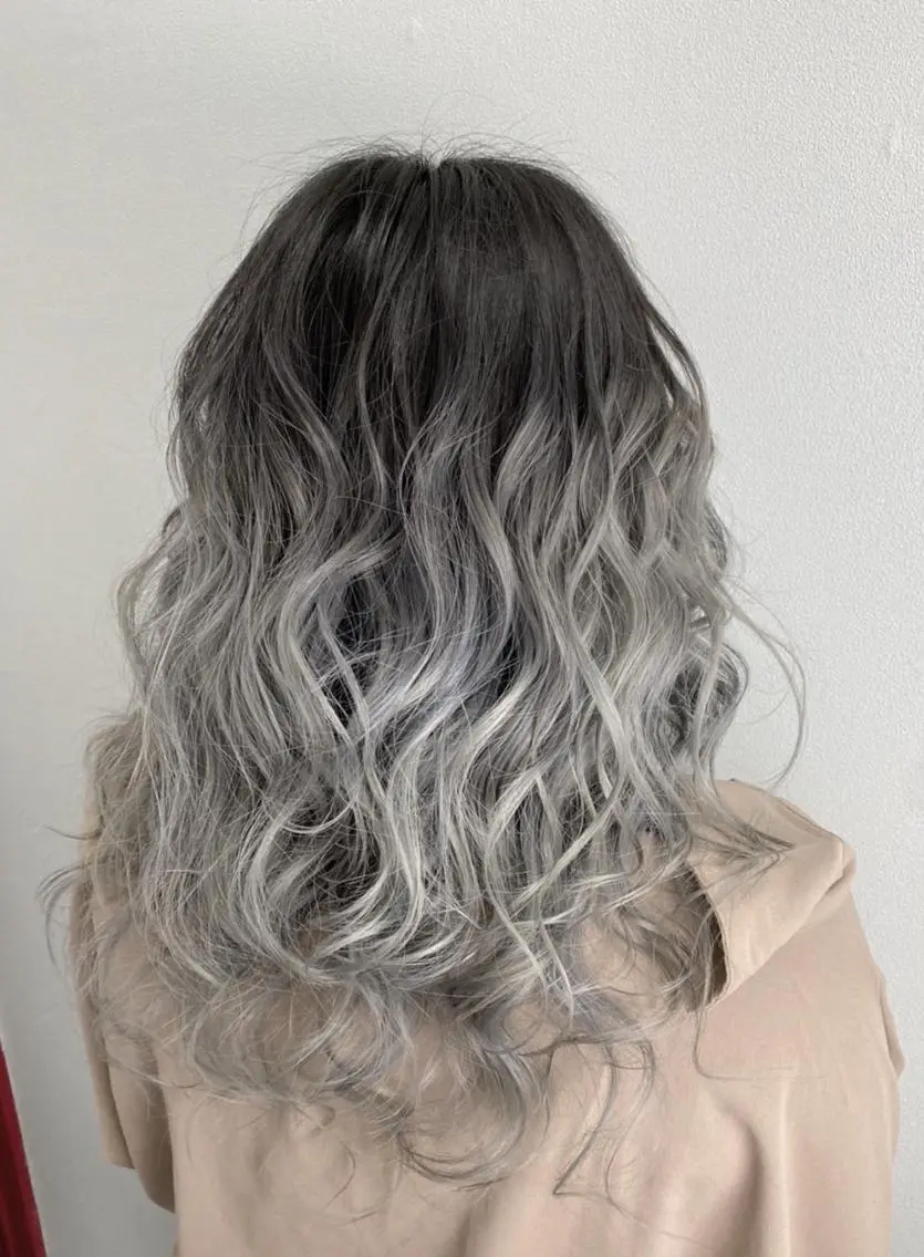 セミロング カラー パーマ BAY ソウタのヘアスタイル