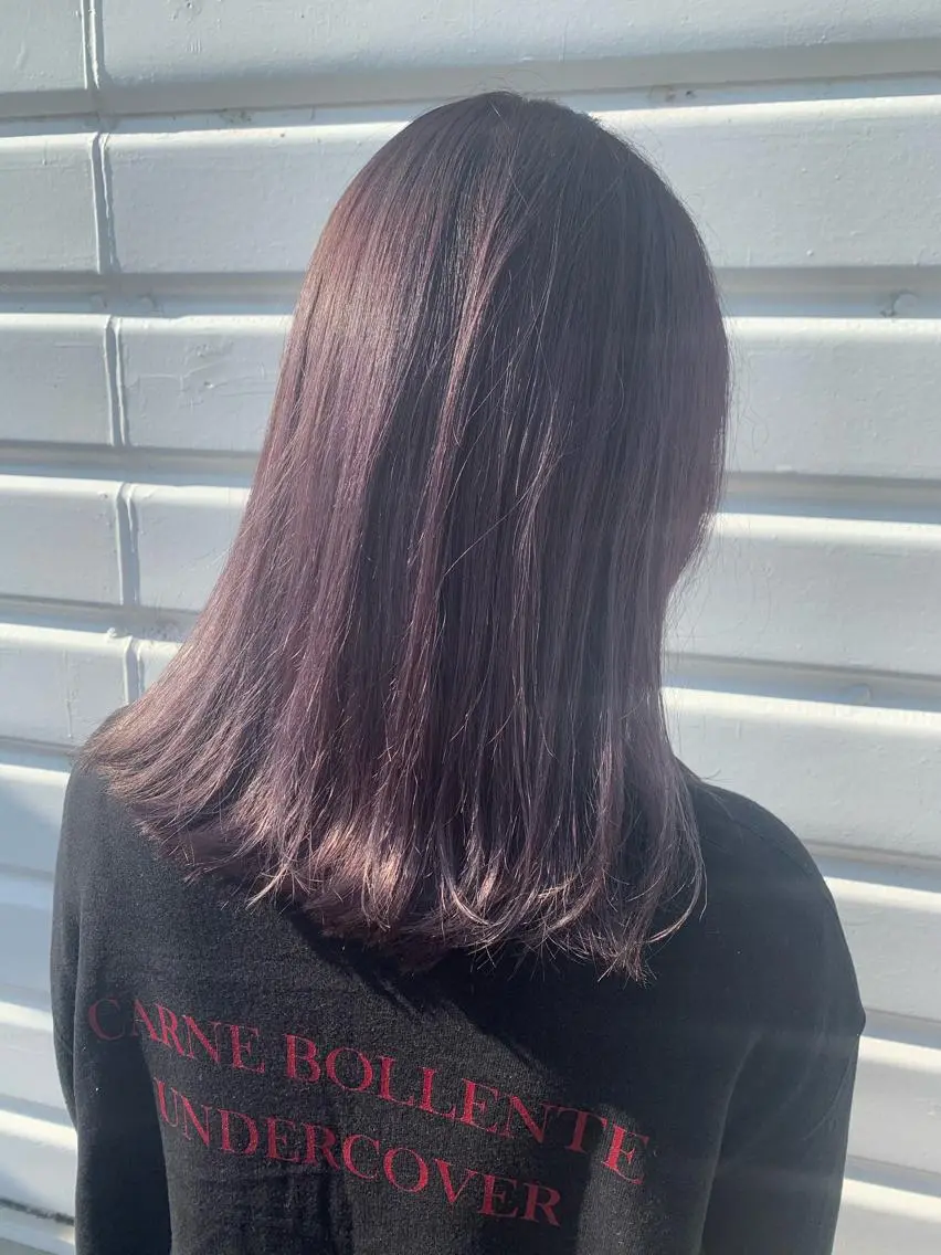 セミロング ヘアカラー 袴田 伊代のヘアスタイル