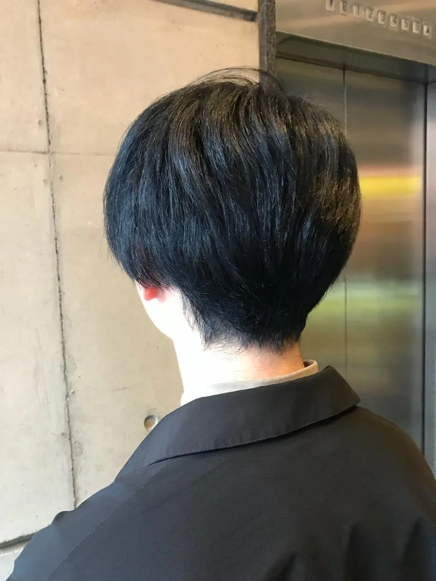 カラー メンズ mana 暖色カラーカットのヘアスタイル